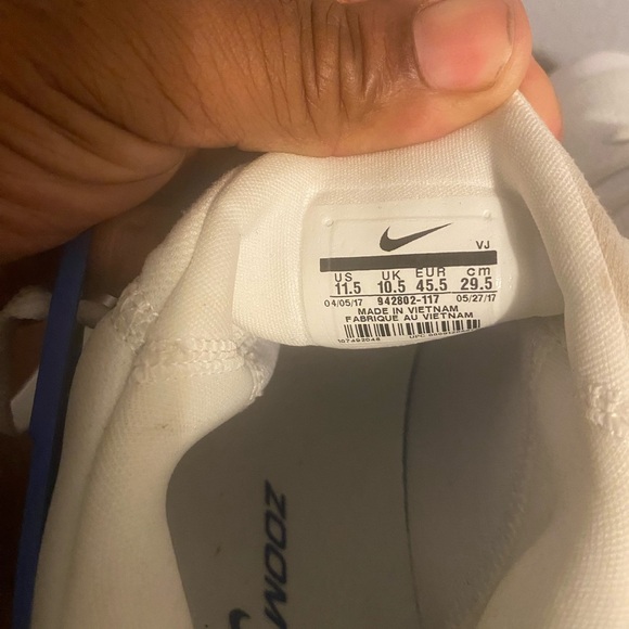 Nike Kids Sneakers in Blue and White Nike zoom shift - Picture 4 of 7